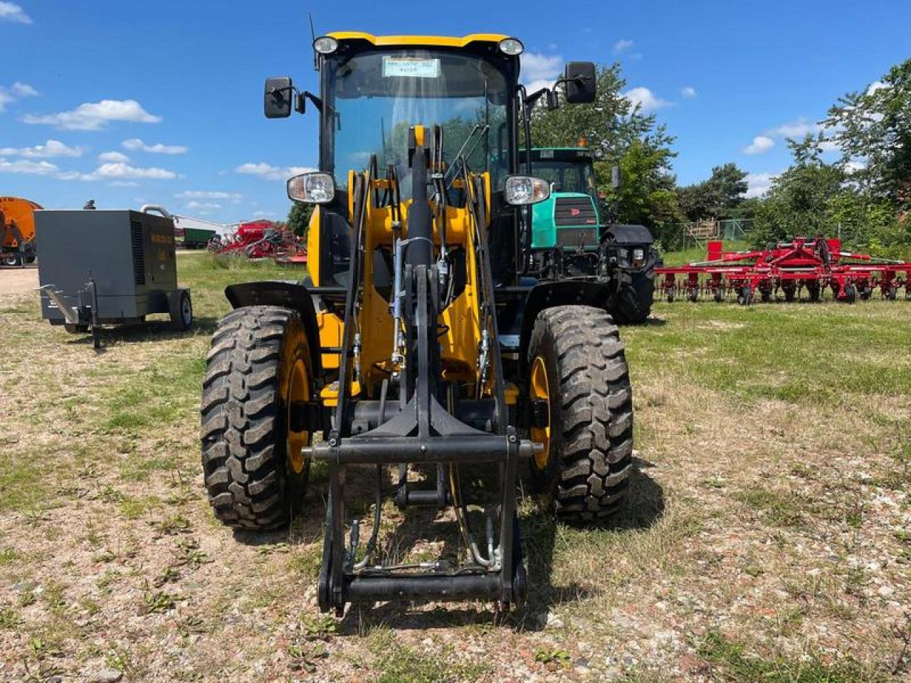 JCB 406 AGRI STUFE V AKTION - Колісний навантажувач: фото 3 JCB 406 AGRI STUFE V AKTION - Колісний навантажувач: фото 3