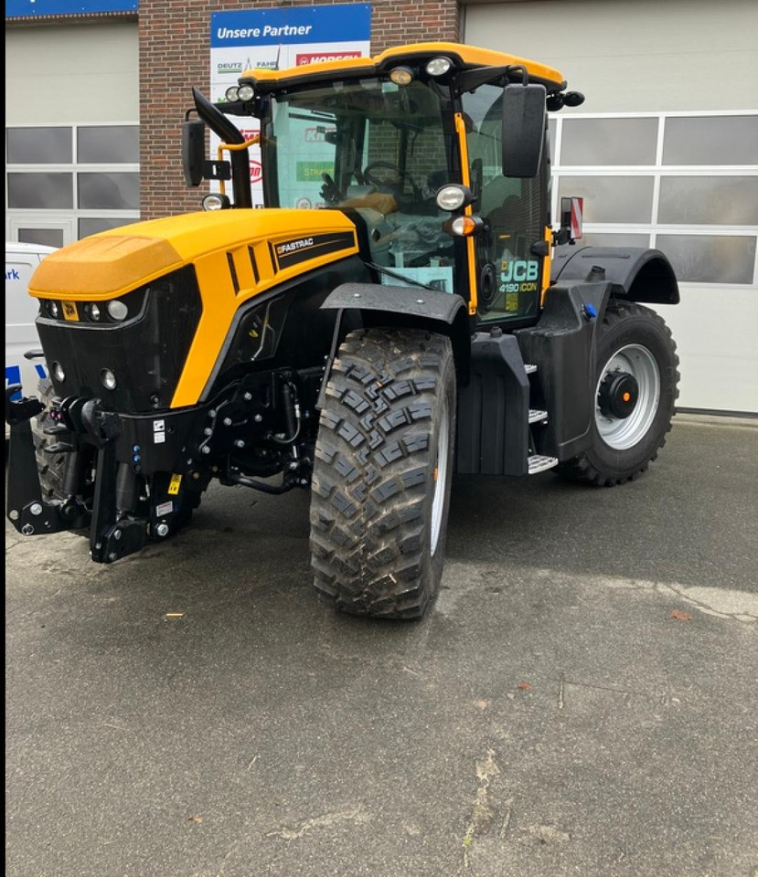JCB FASTRAC 4190 - Трактор: фото 4 JCB FASTRAC 4190 - Трактор: фото 4