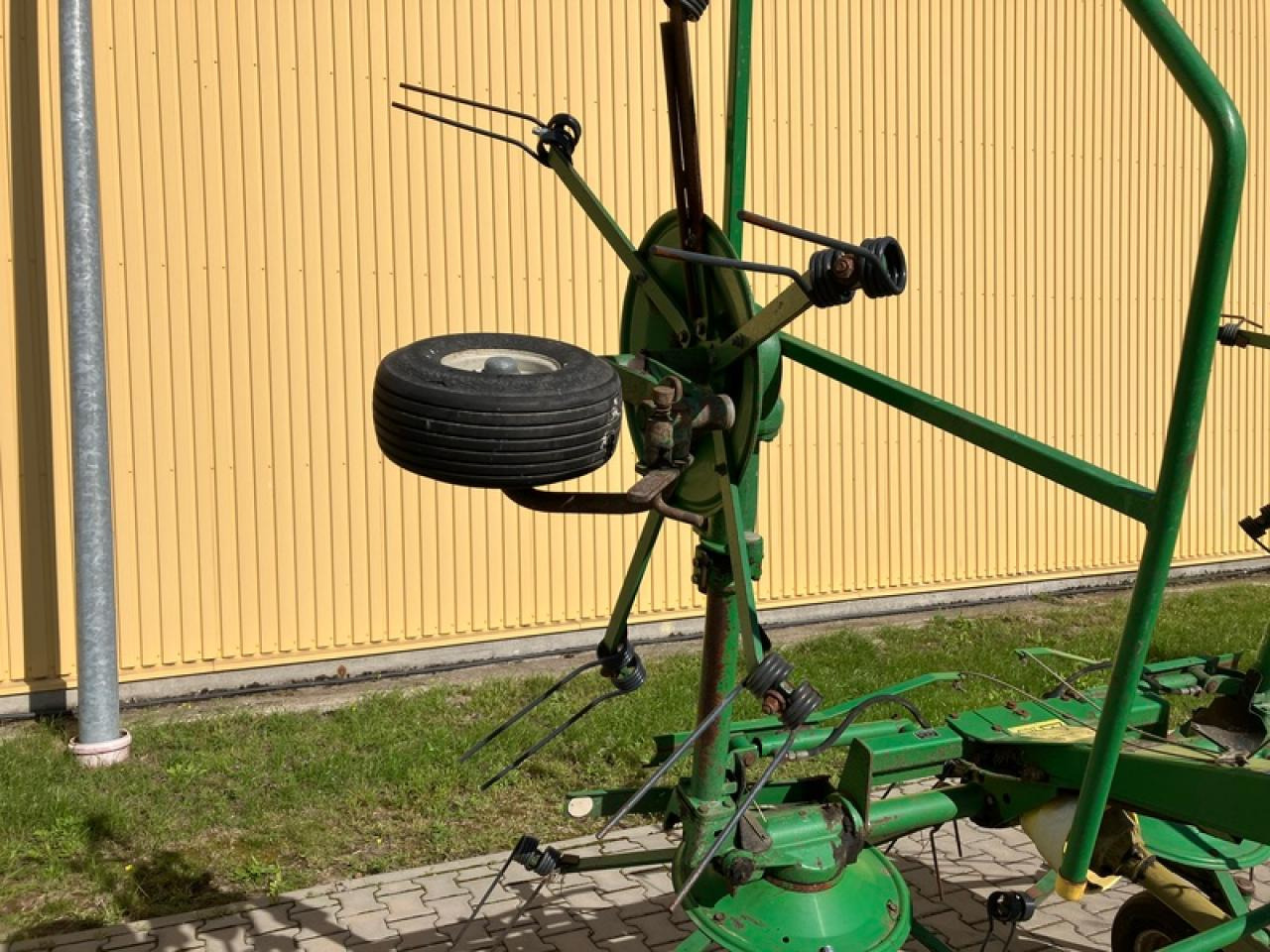 Kuhn GF 5001 MH - Сіноворушилка: фото 5 Kuhn GF 5001 MH - Сіноворушилка: фото 5