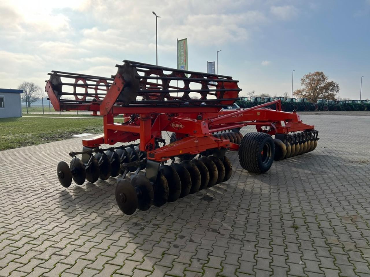 Kuhn XM 36/660 - Дисковий культиватор: фото 3 Kuhn XM 36/660 - Дисковий культиватор: фото 3