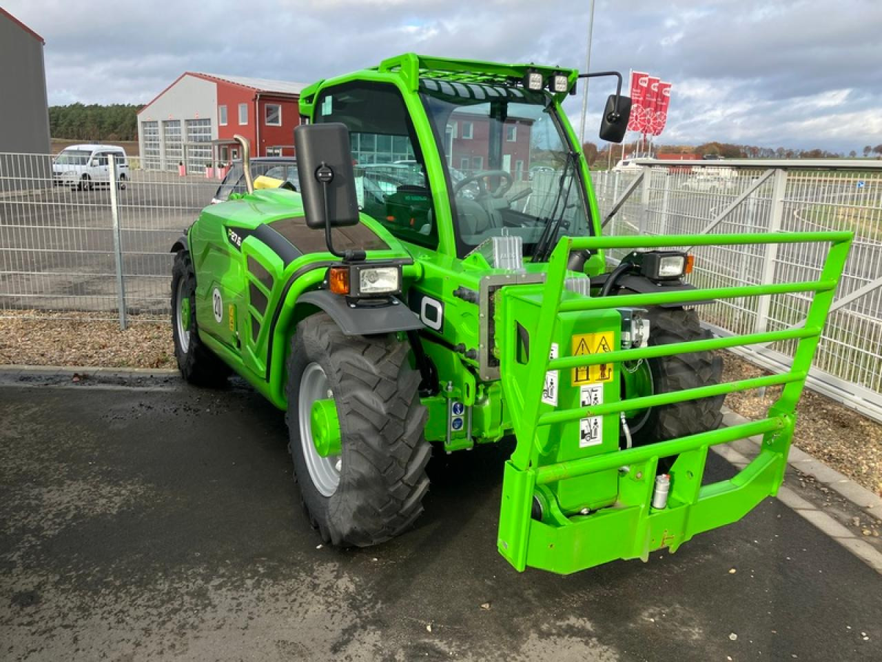 Merlo P27.6PLUS - Навантажувач телескопічний: фото 1 Merlo P27.6PLUS - Навантажувач телескопічний: фото 1