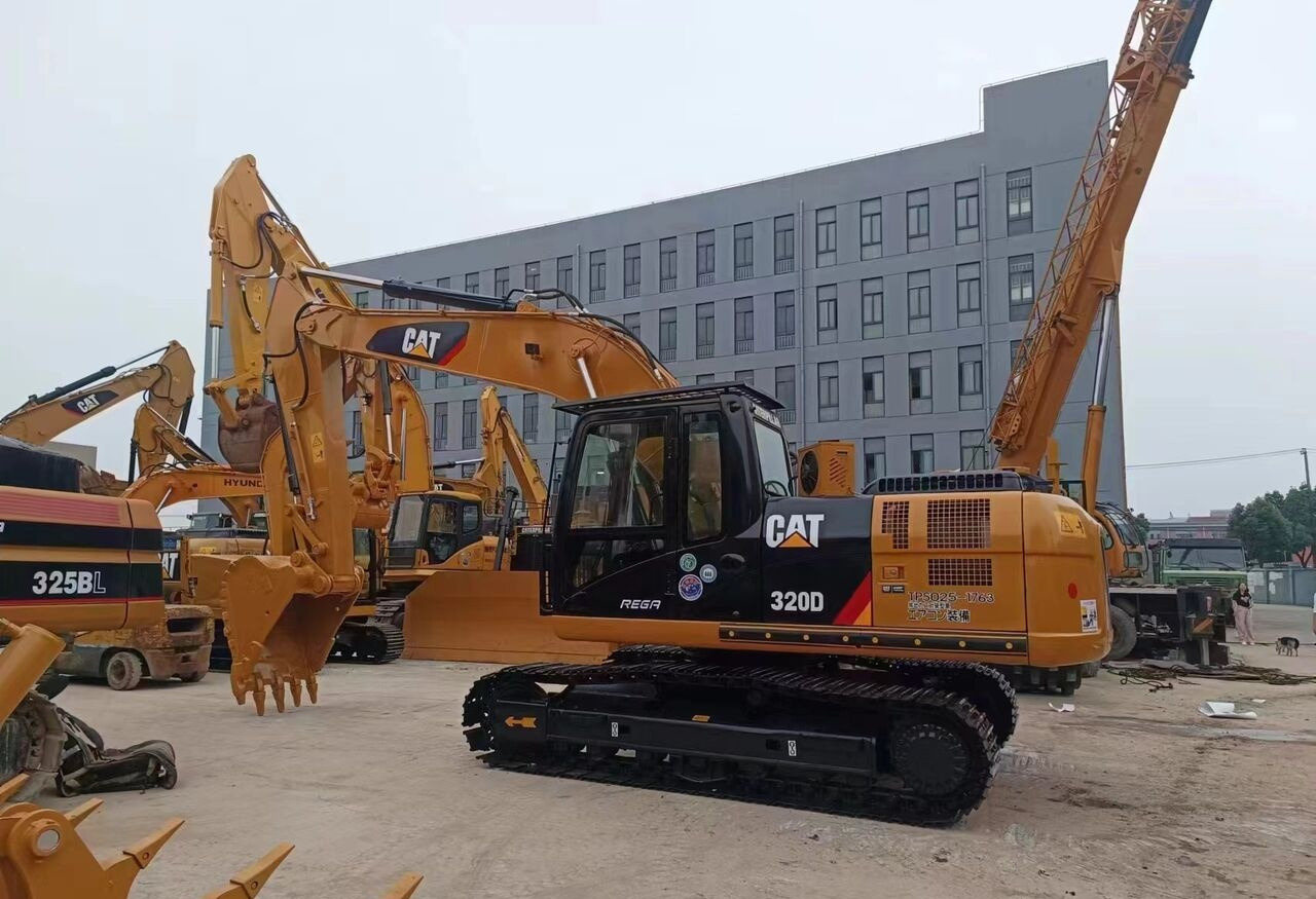 Caterpillar 320D - Колісний екскаватор: фото 1 Caterpillar 320D - Колісний екскаватор: фото 1