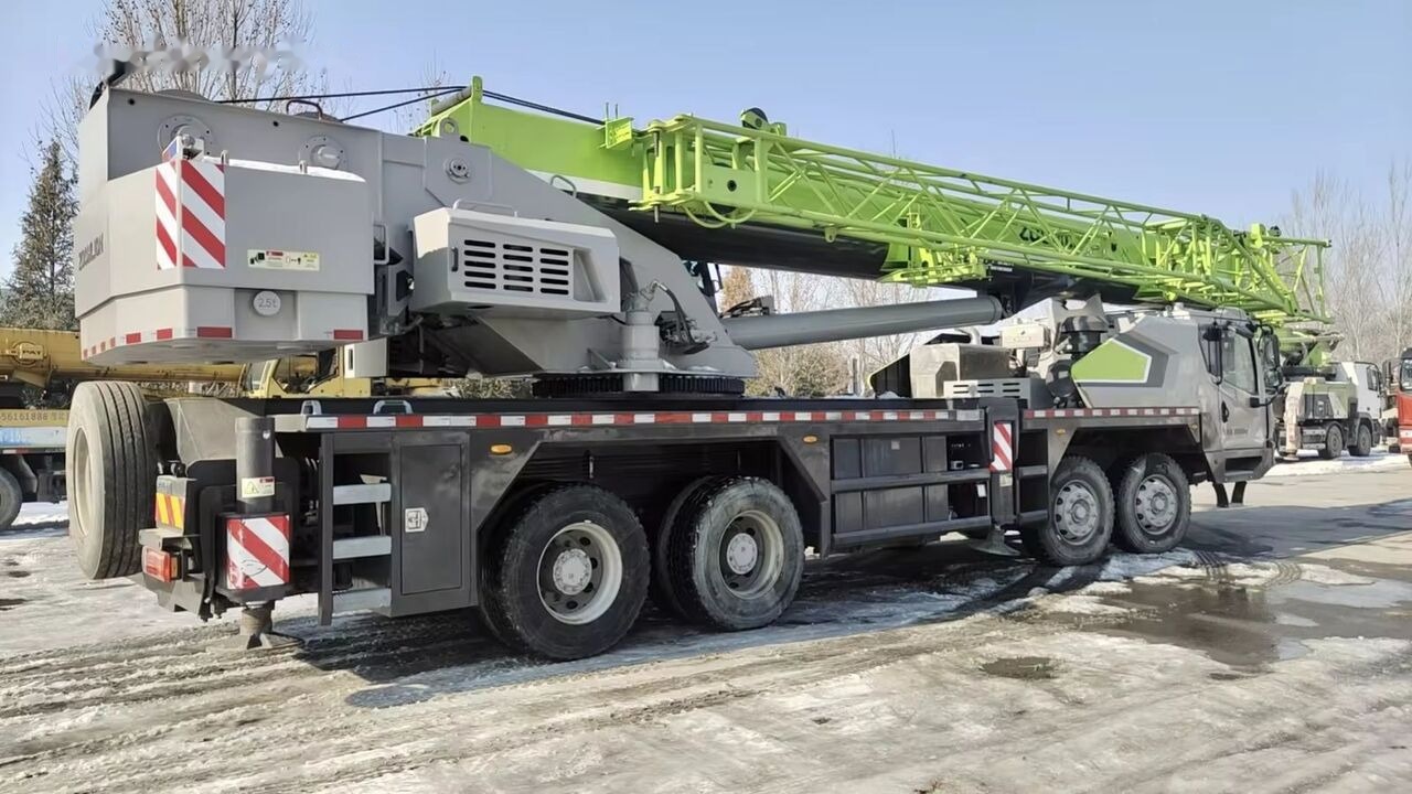 Zoomlion zoomlion ZTC350 ZTC500V ZTC700V ZTC900V 35 50 70 90 used truck c - Автокран: фото 3 Zoomlion zoomlion ZTC350 ZTC500V ZTC700V ZTC900V 35 50 70 90 used truck c - Автокран: фото 3