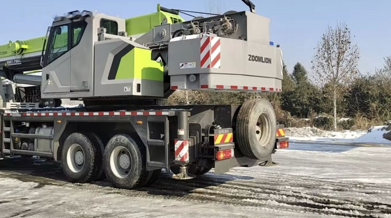 Zoomlion zoomlion ZTC350 ZTC500V ZTC700V ZTC900V 35 50 70 90 used truck c - Автокран: фото 5 Zoomlion zoomlion ZTC350 ZTC500V ZTC700V ZTC900V 35 50 70 90 used truck c - Автокран: фото 5
