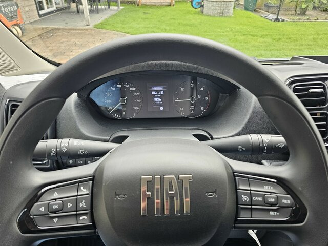 FIAT Ducato 35 L3H2 MAXI 13m³ 180 Klima Kamera - Суцільнометалевий фургон: фото 4 FIAT Ducato 35 L3H2 MAXI 13m³ 180 Klima Kamera - Суцільнометалевий фургон: фото 4