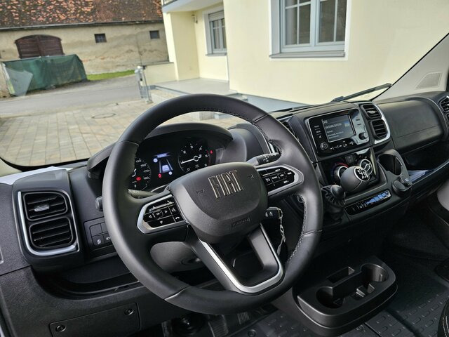 FIAT Ducato 35 L3H2 MAXI 13m³ 180 teilverglast... - Суцільнометалевий фургон: фото 4 FIAT Ducato 35 L3H2 MAXI 13m³ 180 teilverglast... - Суцільнометалевий фургон: фото 4