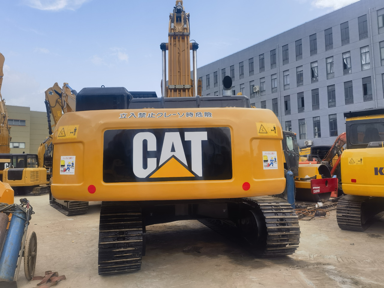 CAT 330DL excavator - Гусеничний екскаватор: фото 2 CAT 330DL excavator - Гусеничний екскаватор: фото 2