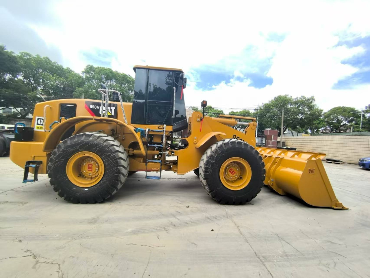 CAT 950H - Колісний навантажувач: фото 2 CAT 950H - Колісний навантажувач: фото 2