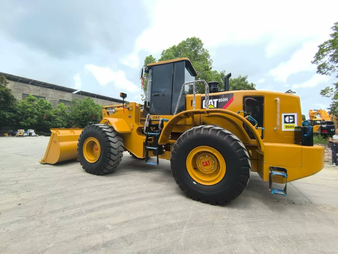 CAT 950H - Колісний навантажувач: фото 1 CAT 950H - Колісний навантажувач: фото 1