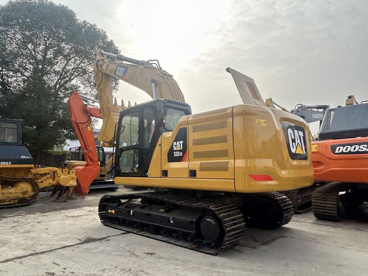 CATERPILLAR CAT 320GC CRAWLER EXCAVATOR - Гусеничний екскаватор: фото 1 CATERPILLAR CAT 320GC CRAWLER EXCAVATOR - Гусеничний екскаватор: фото 1