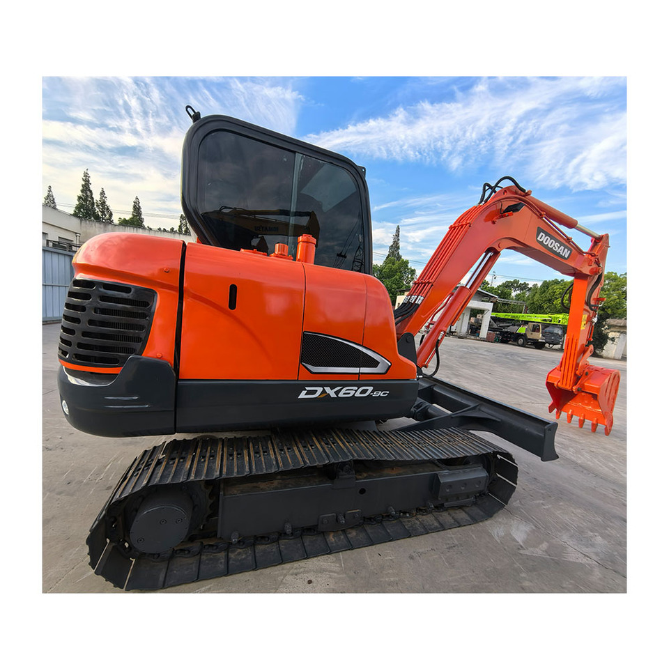 DOOSAN DX60 - Міні-екскаватор: фото 1 DOOSAN DX60 - Міні-екскаватор: фото 1