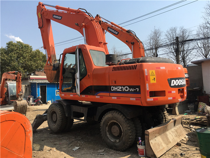 Doosan DH210w-7 wheel excavator - Колісний екскаватор: фото 3 Doosan DH210w-7 wheel excavator - Колісний екскаватор: фото 3