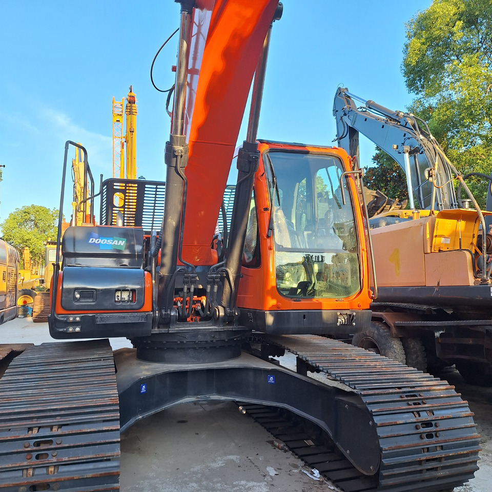 Doosan Dx225LC-9C Crawler Excavator - Гусеничний екскаватор: фото 2 Doosan Dx225LC-9C Crawler Excavator - Гусеничний екскаватор: фото 2