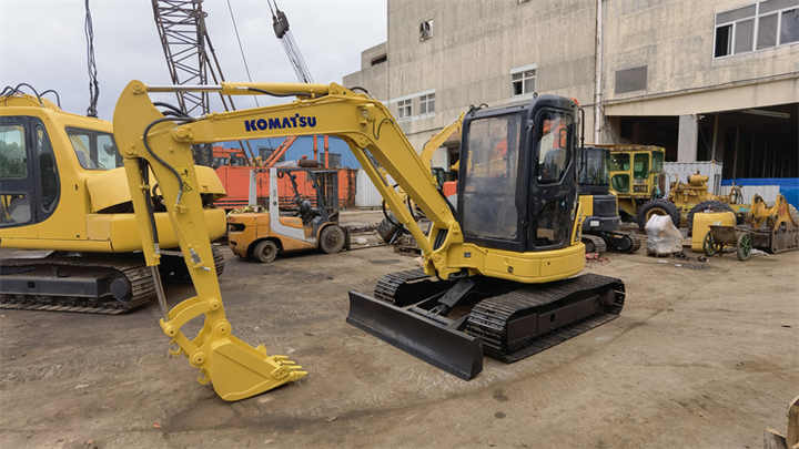 Excellent condition komatsu pc35MR in stock used original Japan komatsu pc35 excavator for sale - Гусеничний екскаватор: фото 2 Excellent condition komatsu pc35MR in stock used original Japan komatsu pc35 excavator for sale - Гусеничний екскаватор: фото 2