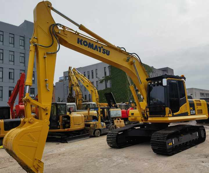Good Condition Komatsu PC220-8 Original Japan Cheap Used Excavators used excavator machines - Гусеничний екскаватор: фото 4 Good Condition Komatsu PC220-8 Original Japan Cheap Used Excavators used excavator machines - Гусеничний екскаватор: фото 4