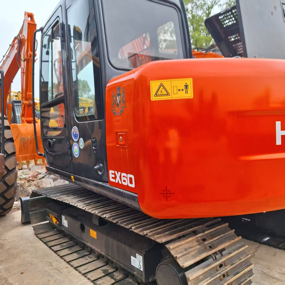 Hitachi EX60 Excavator - Гусеничний екскаватор: фото 1 Hitachi EX60 Excavator - Гусеничний екскаватор: фото 1