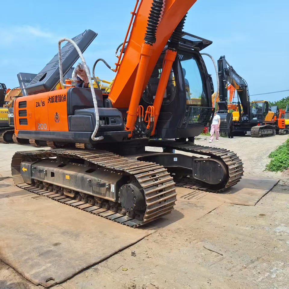 Hitachi ZX200 Excavator - Гусеничний екскаватор: фото 2 Hitachi ZX200 Excavator - Гусеничний екскаватор: фото 2