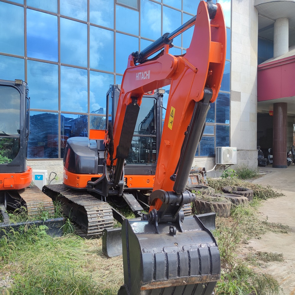 Hitachi ZX50 Excavator - Гусеничний екскаватор: фото 2 Hitachi ZX50 Excavator - Гусеничний екскаватор: фото 2
