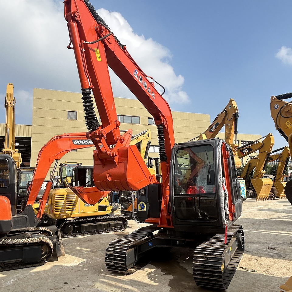 Hitachi ZX70 Excavator - Міні-екскаватор: фото 4 Hitachi ZX70 Excavator - Міні-екскаватор: фото 4