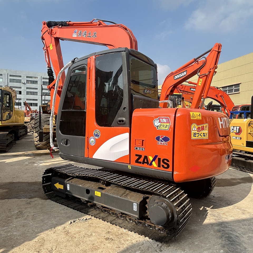 Hitachi ZX70 Excavator - Міні-екскаватор: фото 3 Hitachi ZX70 Excavator - Міні-екскаватор: фото 3