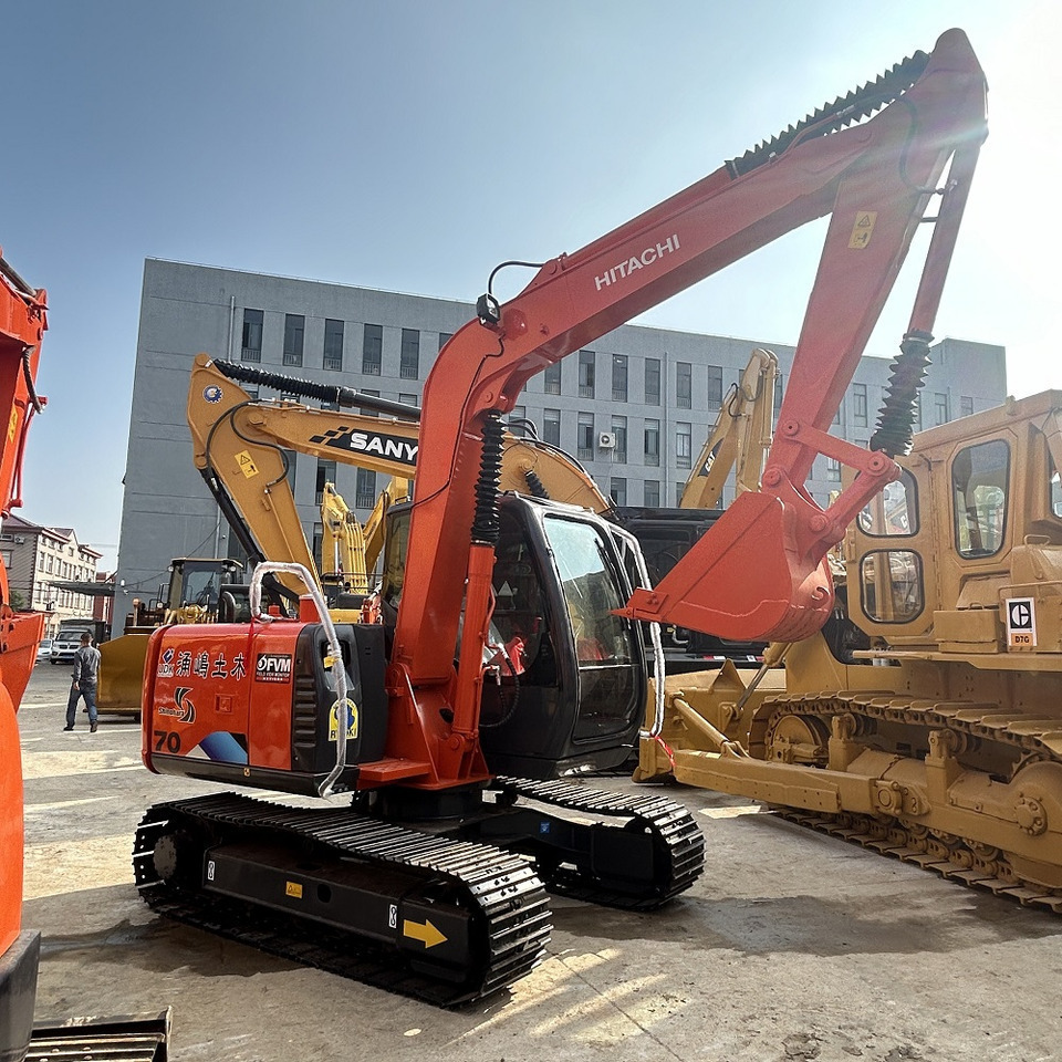 Hitachi ZX70 Excavator - Міні-екскаватор: фото 2 Hitachi ZX70 Excavator - Міні-екскаватор: фото 2