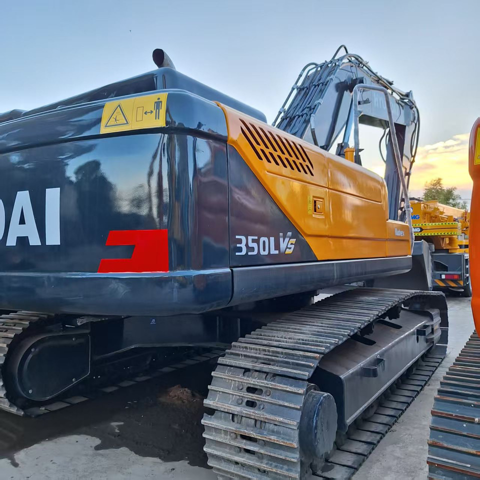 Hyundai 350LVS excavator - Колісний екскаватор: фото 2 Hyundai 350LVS excavator - Колісний екскаватор: фото 2