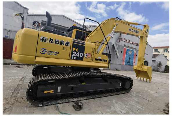 Japan original Komatsu PC240lc-8 digger, medium size hydraulic excavator PC200 PC210 PC220 PC240 for sale - Гусеничний екскаватор: фото 1 Japan original Komatsu PC240lc-8 digger, medium size hydraulic excavator PC200 PC210 PC220 PC240 for sale - Гусеничний екскаватор: фото 1