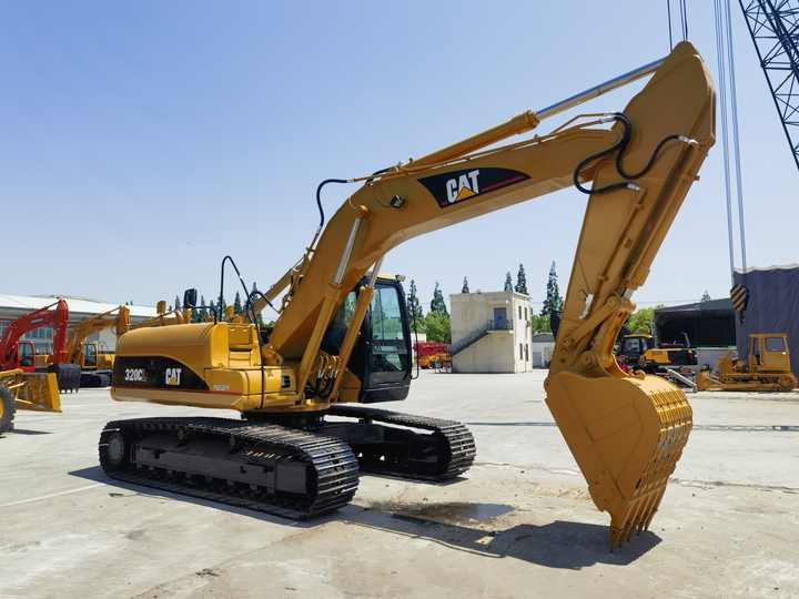 Japan original SECOND HAND 20 ton caterpillar 320CL excavator hydraulic crawler machinery CAT 320CL for sale - Гусеничний екскаватор: фото 4 Japan original SECOND HAND 20 ton caterpillar 320CL excavator hydraulic crawler machinery CAT 320CL for sale - Гусеничний екскаватор: фото 4