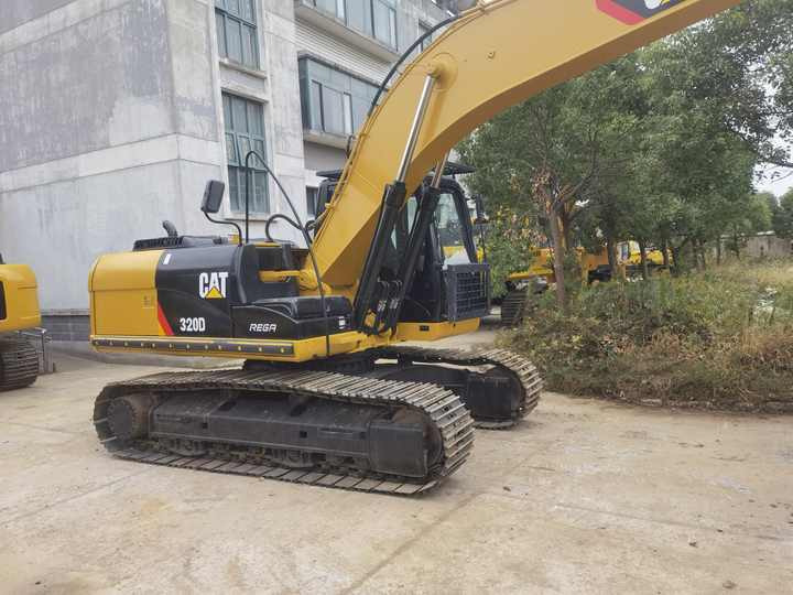 Japanese Used CAT 320 Excavator Caterpillar 20 Ton Earth-moving Machinery Cheap Used CAT320D CAT320D2 Excavator for Sale - Екскаватор: фото 5 Japanese Used CAT 320 Excavator Caterpillar 20 Ton Earth-moving Machinery Cheap Used CAT320D CAT320D2 Excavator for Sale - Екскаватор: фото 5