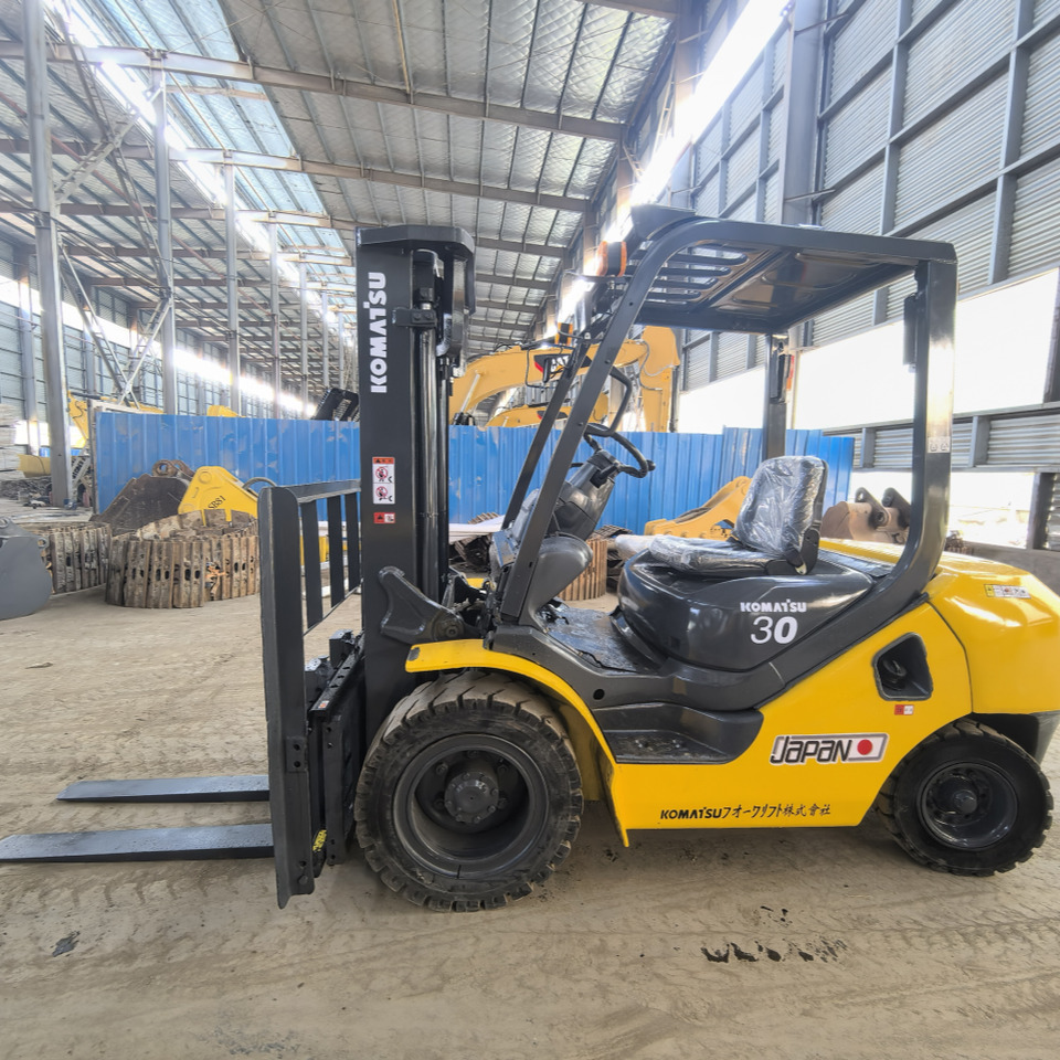 Komatsu FD30 Forklift - Дизельний навантажувач: фото 5 Komatsu FD30 Forklift - Дизельний навантажувач: фото 5
