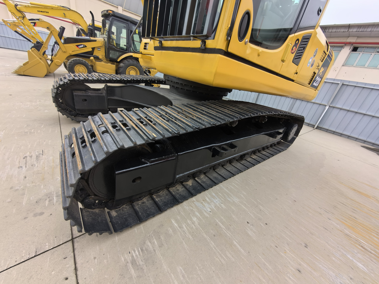 Komatsu PC 220-8 Excavator - Гусеничний екскаватор: фото 4 Komatsu PC 220-8 Excavator - Гусеничний екскаватор: фото 4