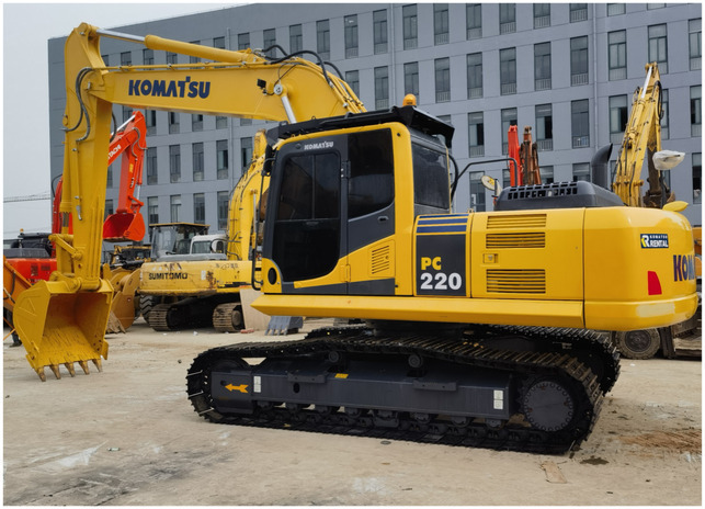 Komatsu PC 220-8 Excavator - Гусеничний екскаватор: фото 1 Komatsu PC 220-8 Excavator - Гусеничний екскаватор: фото 1