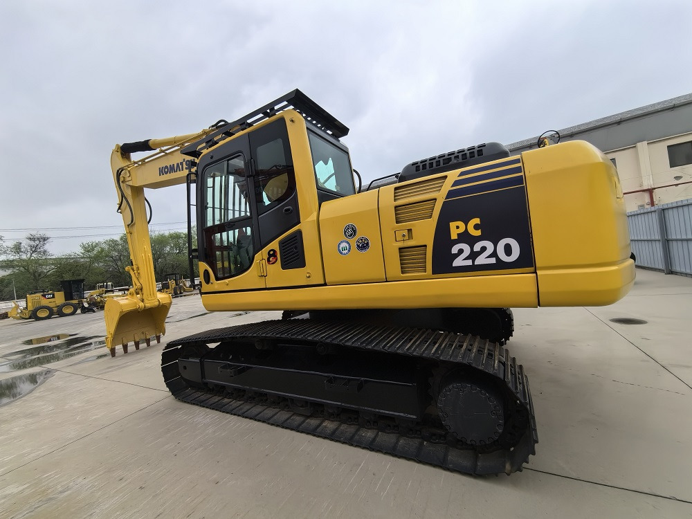 Komatsu PC 220-8 Excavator - Гусеничний екскаватор: фото 1 Komatsu PC 220-8 Excavator - Гусеничний екскаватор: фото 1