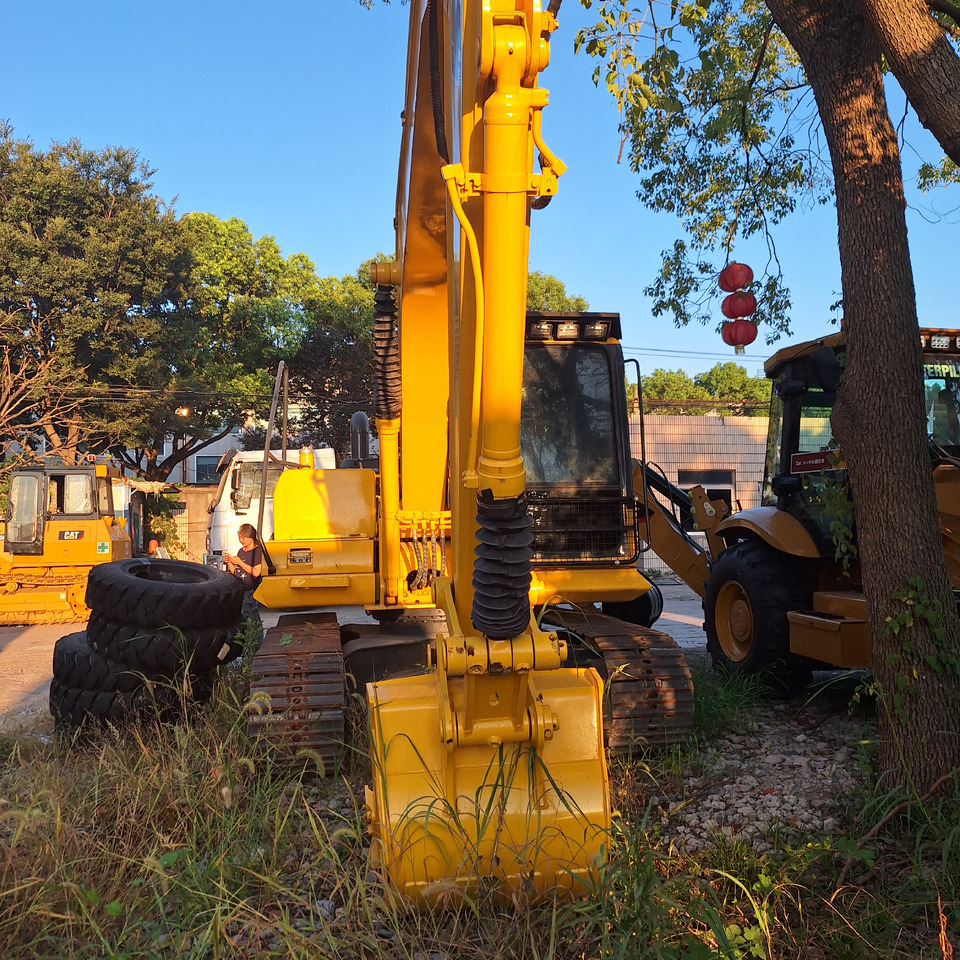 Komatsu PC130 Excavator - Гусеничний екскаватор: фото 4 Komatsu PC130 Excavator - Гусеничний екскаватор: фото 4
