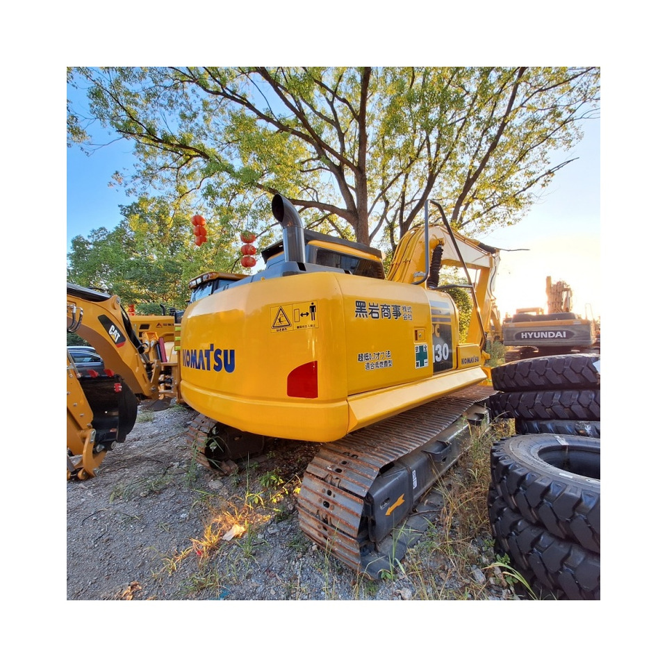 Komatsu PC130 Excavator - Гусеничний екскаватор: фото 1 Komatsu PC130 Excavator - Гусеничний екскаватор: фото 1