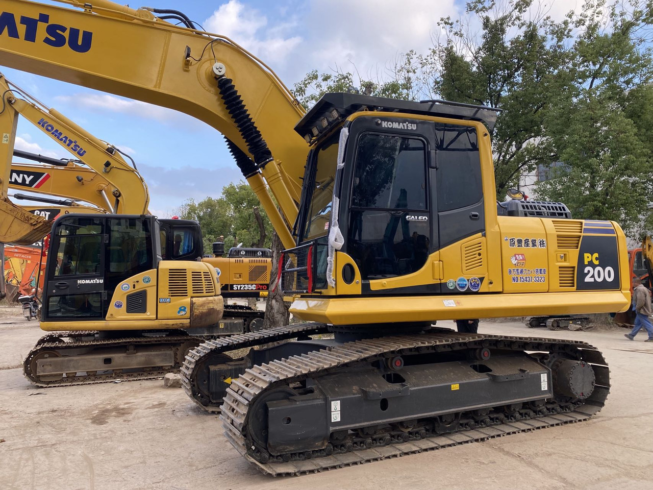 Komatsu PC200-8 Excavator - Гусеничний екскаватор: фото 3 Komatsu PC200-8 Excavator - Гусеничний екскаватор: фото 3