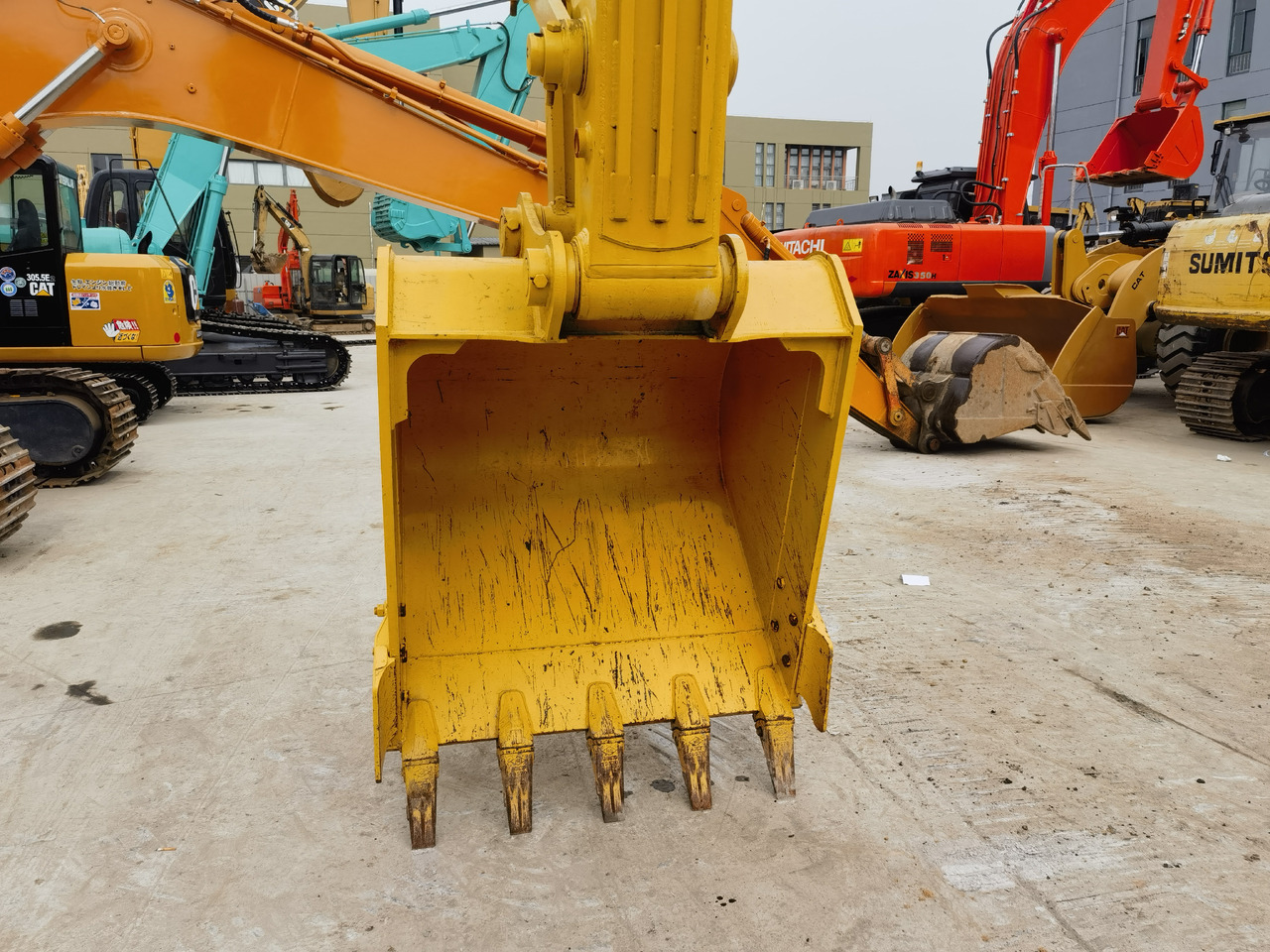 Komatsu PC220-8 Excavator - Гусеничний екскаватор: фото 5 Komatsu PC220-8 Excavator - Гусеничний екскаватор: фото 5