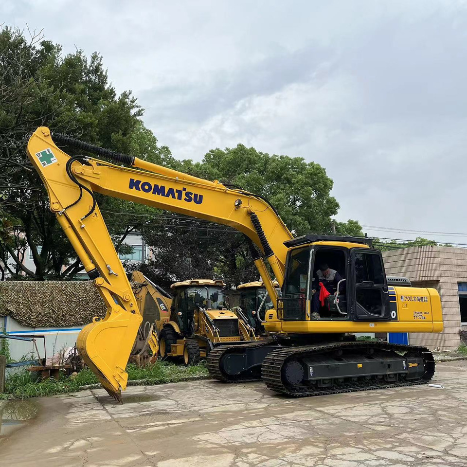 Komatsu PC220-8 Excavator - Гусеничний екскаватор: фото 2 Komatsu PC220-8 Excavator - Гусеничний екскаватор: фото 2