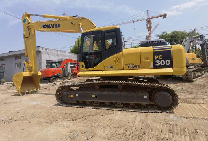 Komatsu PC300-7 excavator - Гусеничний екскаватор: фото 3 Komatsu PC300-7 excavator - Гусеничний екскаватор: фото 3