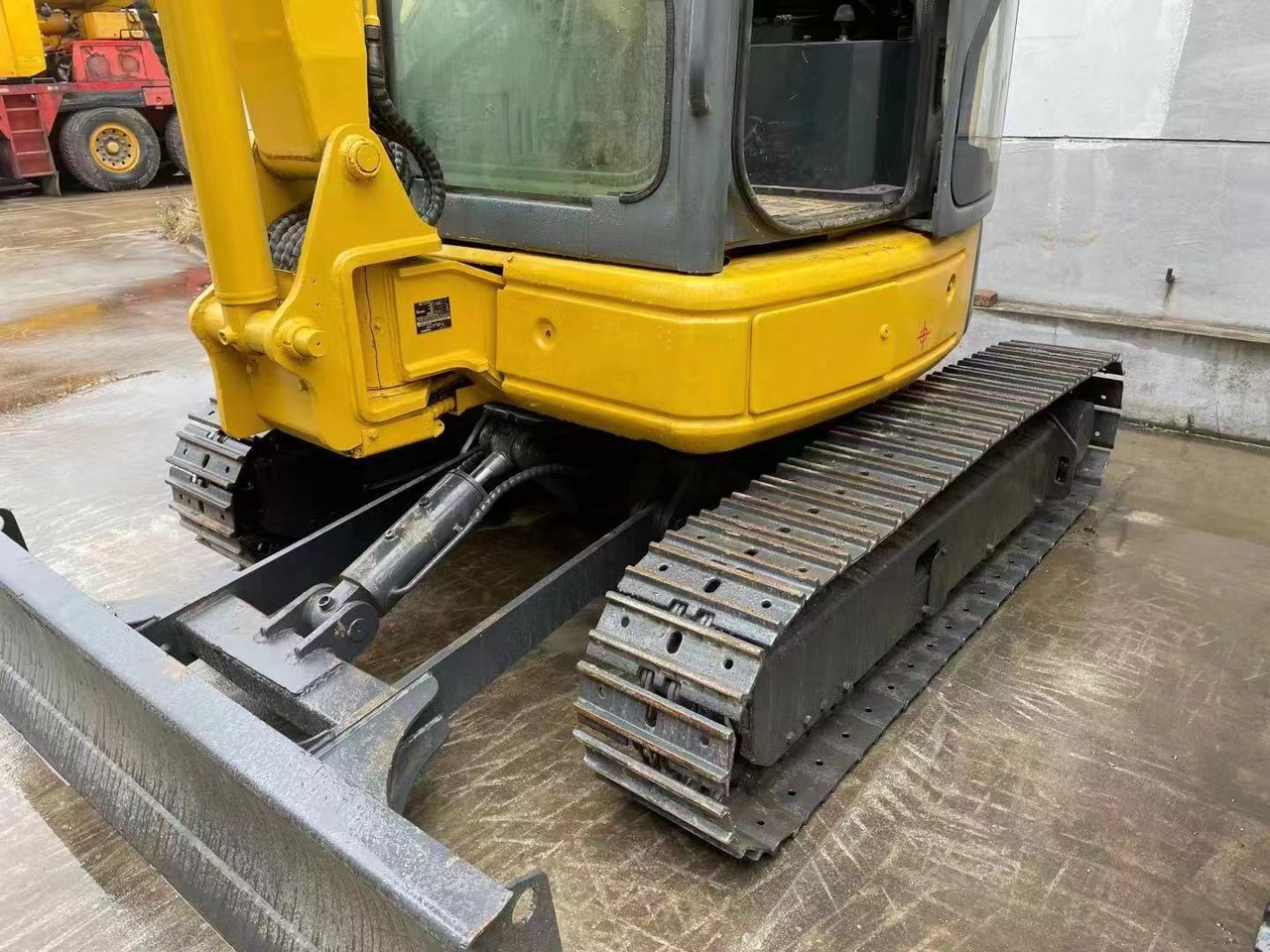 Komatsu PC35MR-3 Excavator - Гусеничний екскаватор: фото 4 Komatsu PC35MR-3 Excavator - Гусеничний екскаватор: фото 4