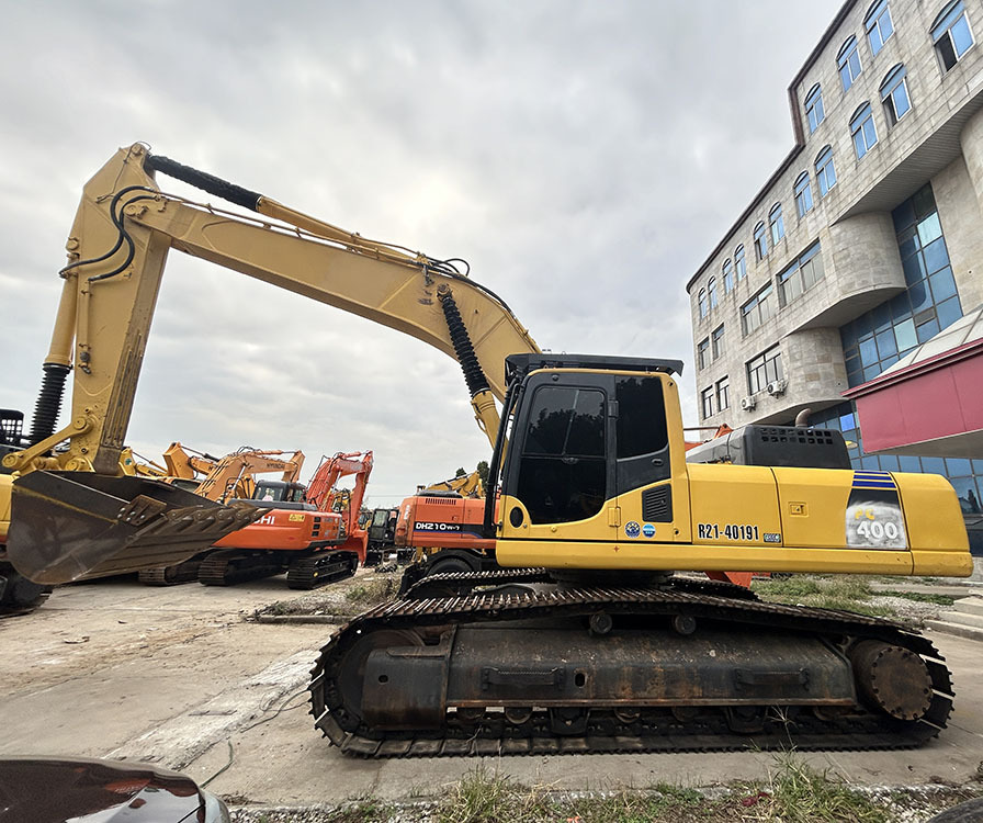 Komatsu PC400-8 excavator - Гусеничний екскаватор: фото 1 Komatsu PC400-8 excavator - Гусеничний екскаватор: фото 1