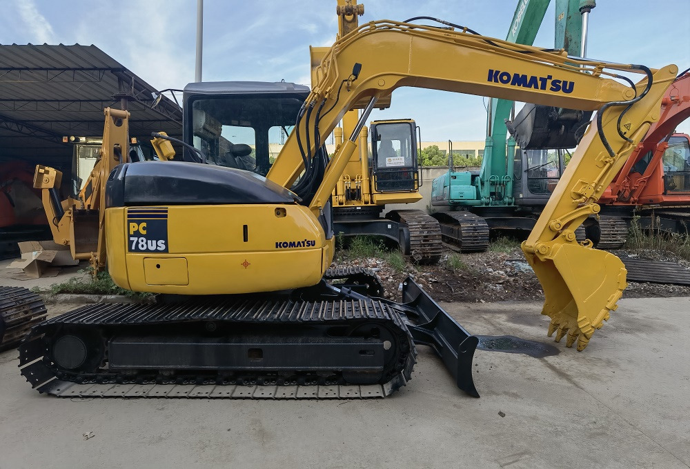 Komatsu pc78 Excavator - Гусеничний екскаватор: фото 4 Komatsu pc78 Excavator - Гусеничний екскаватор: фото 4