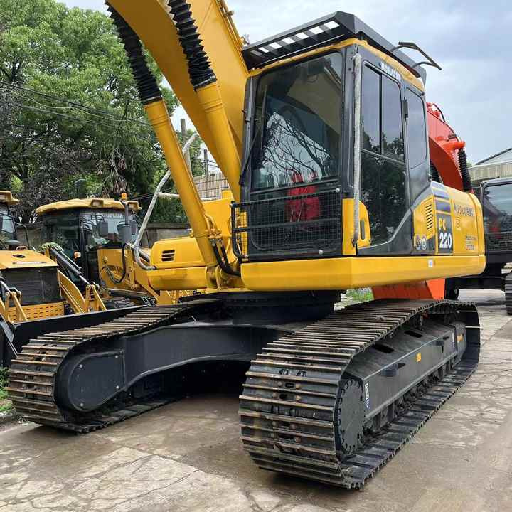 Original Japan cheap used excavator komatsu pc220 pc220-8 22 ton crawler Excavator for Sale - Гусеничний екскаватор: фото 3 Original Japan cheap used excavator komatsu pc220 pc220-8 22 ton crawler Excavator for Sale - Гусеничний екскаватор: фото 3