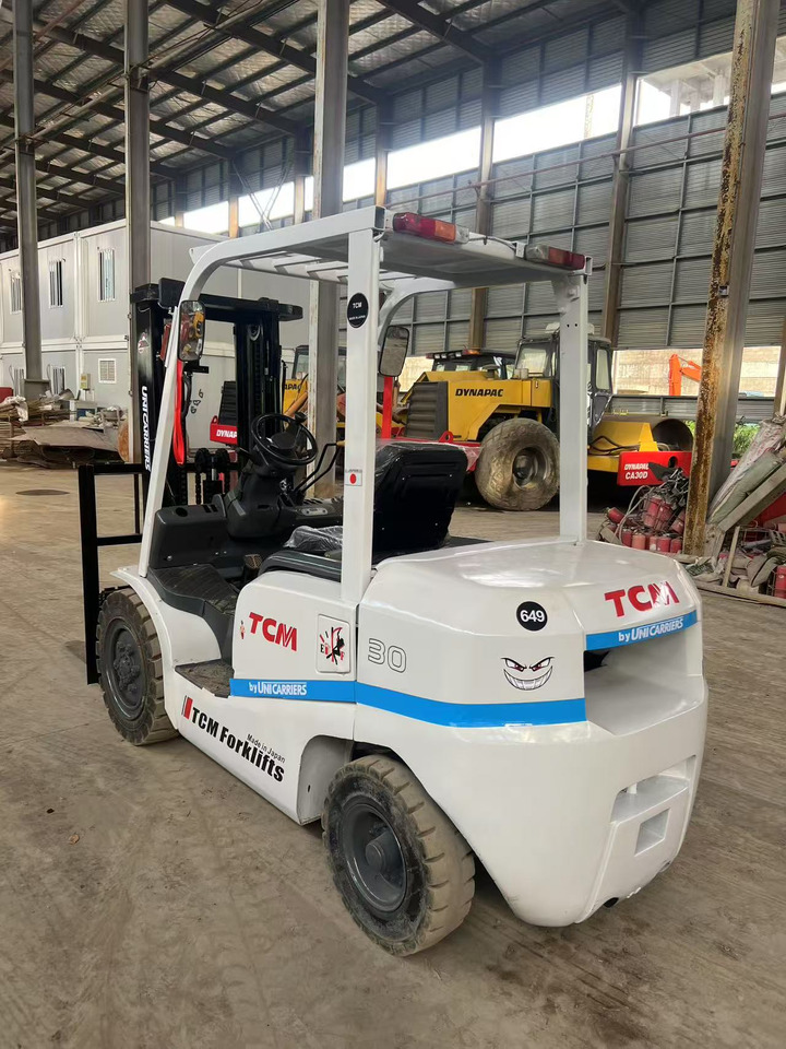 TCM FD30 Forklift - Дизельний навантажувач: фото 3 TCM FD30 Forklift - Дизельний навантажувач: фото 3