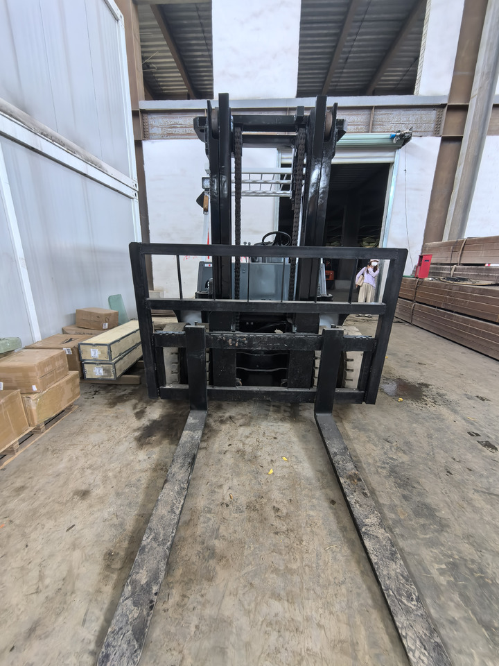 TCM FD70 Forklift - Дизельний навантажувач: фото 5 TCM FD70 Forklift - Дизельний навантажувач: фото 5