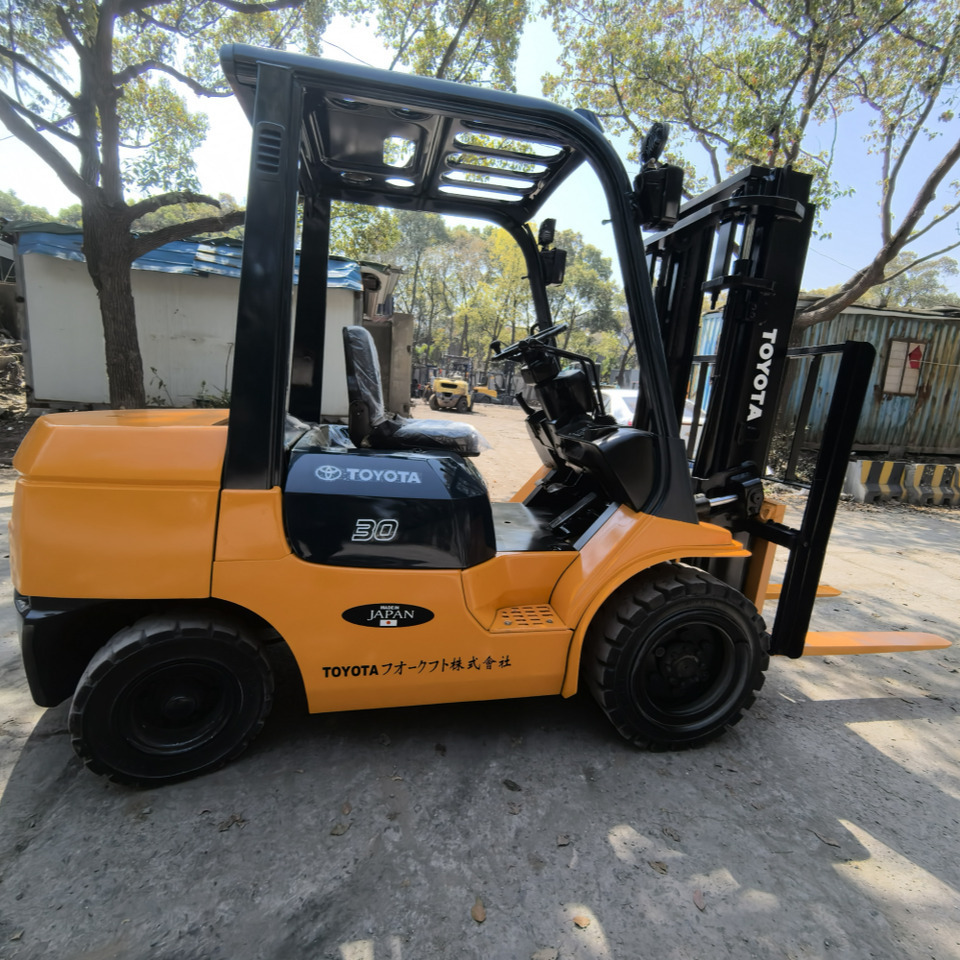 Toyota FD30 Forklift - Дизельний навантажувач: фото 4 Toyota FD30 Forklift - Дизельний навантажувач: фото 4