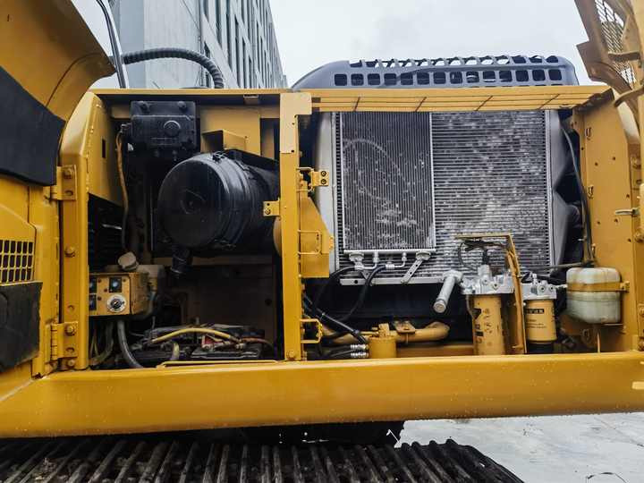 Used CAT 330D Crawler Excavator Big discount used caterpillar 30 ton large Excavator second hand machinery for sale - Гусеничний екскаватор: фото 2 Used CAT 330D Crawler Excavator Big discount used caterpillar 30 ton large Excavator second hand machinery for sale - Гусеничний екскаватор: фото 2