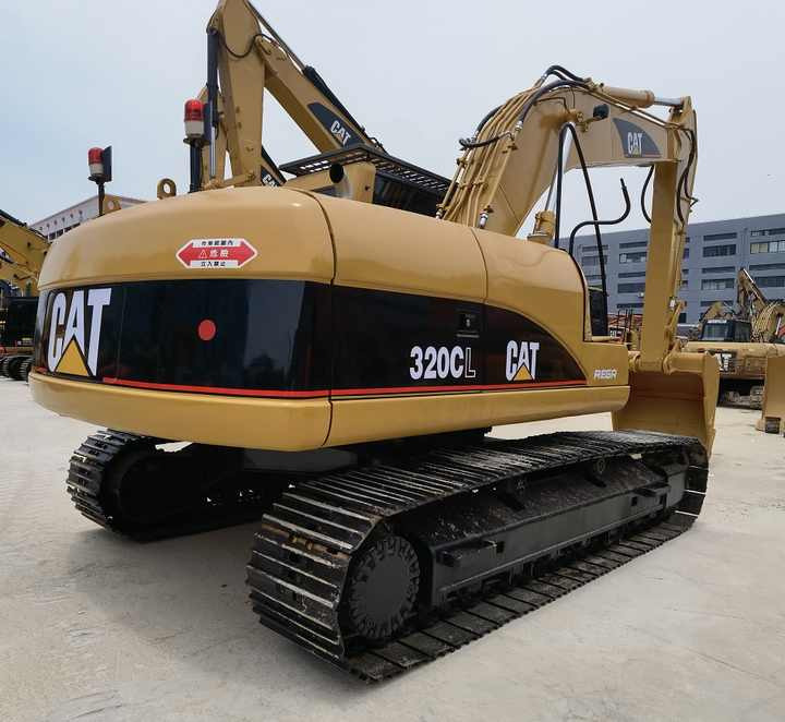 Used Excavator Cat 320cl with good condition Second Hand Excavator Caterpillar for Sale in Shanghai - Гусеничний екскаватор: фото 3 Used Excavator Cat 320cl with good condition Second Hand Excavator Caterpillar for Sale in Shanghai - Гусеничний екскаватор: фото 3