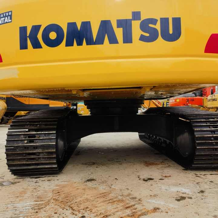 Used Original Japanese KOMATSU PC220-8 used excavator for sale in shanghai yard - Гусеничний екскаватор: фото 5 Used Original Japanese KOMATSU PC220-8 used excavator for sale in shanghai yard - Гусеничний екскаватор: фото 5
