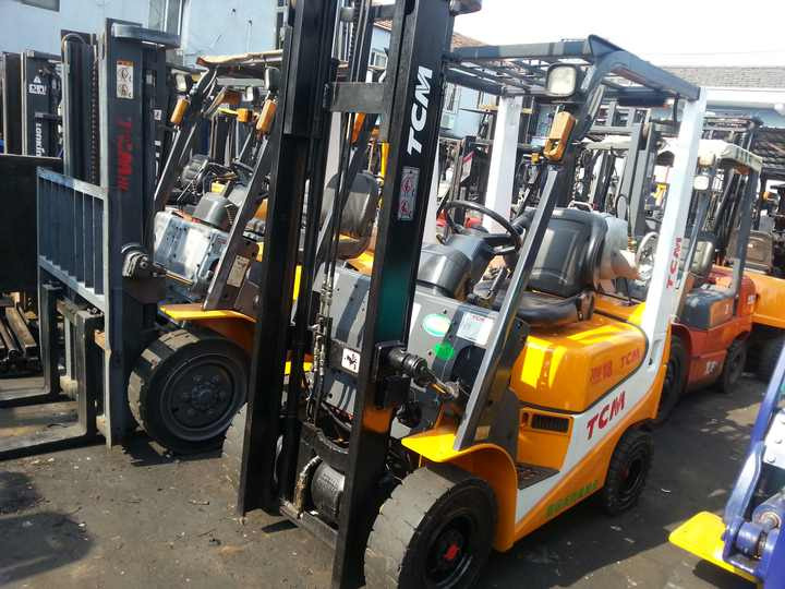 Warehouse handling using TCM30 forklift 3 tons TCM FD30 used forklift FD30 used forklifts sale shanghai china - Дизельний навантажувач: фото 4 Warehouse handling using TCM30 forklift 3 tons TCM FD30 used forklift FD30 used forklifts sale shanghai china - Дизельний навантажувач: фото 4